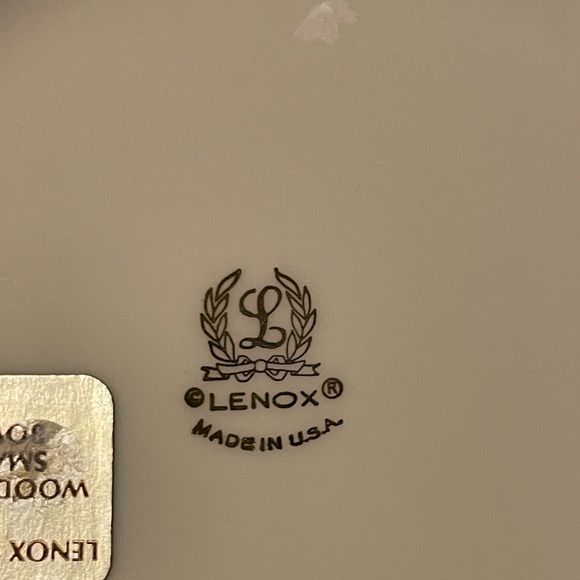 Lenox wine bottle coaster. - Picture 6 of 6